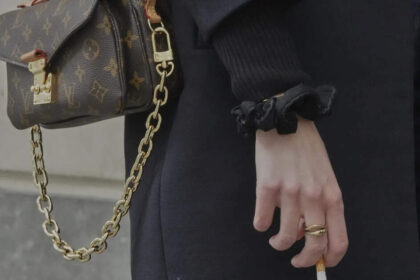 The country that made smoking sexy is breaking up with cigarettes